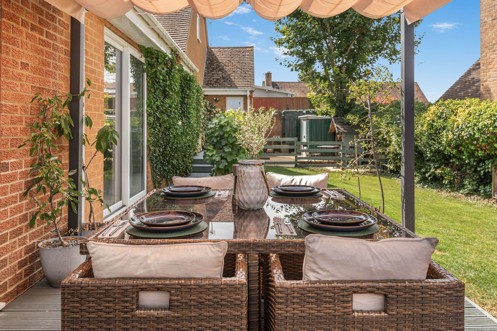 Metcalfe Close Drayton